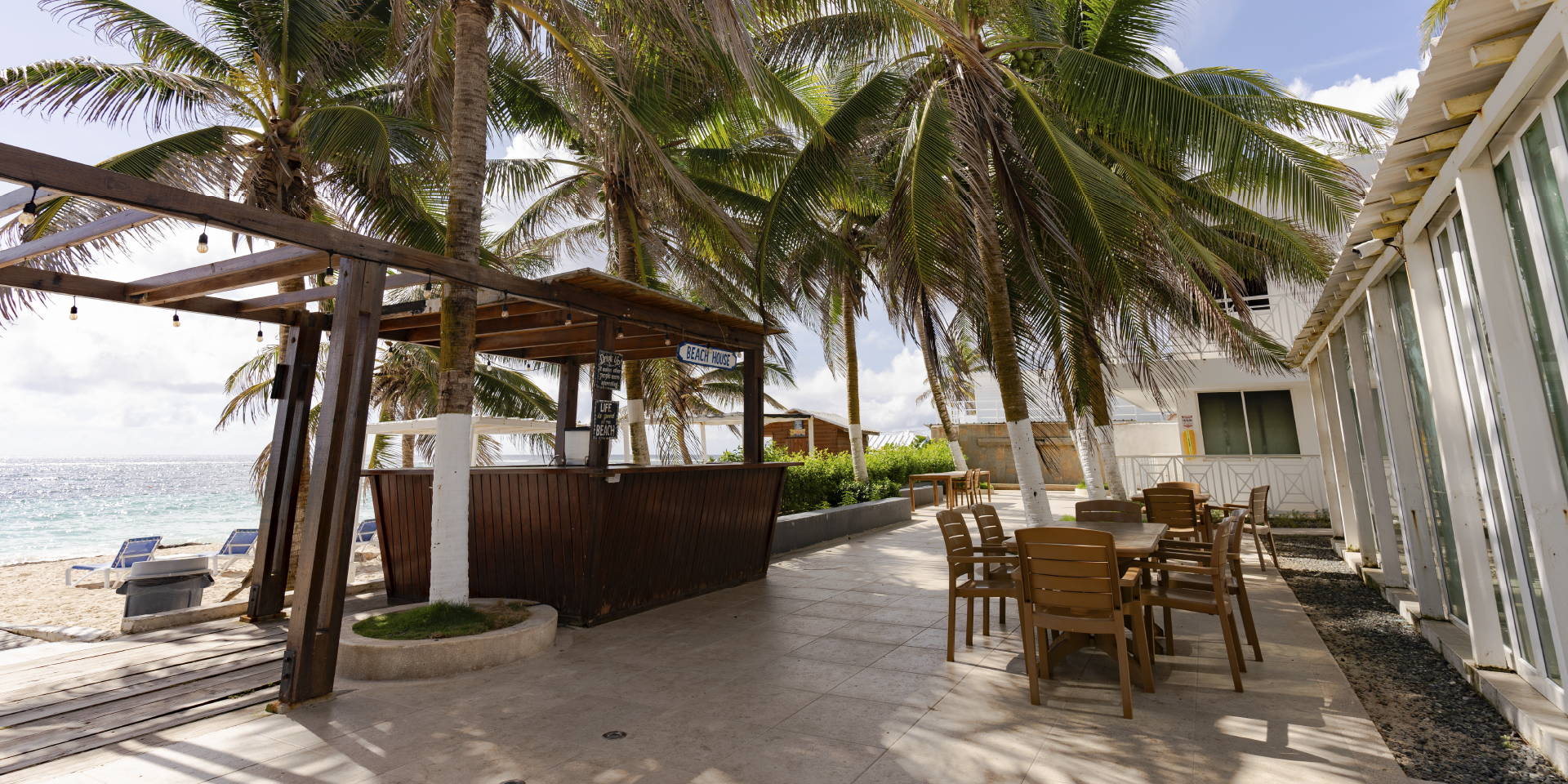 on-vacation-colombia-destino-nacional-san-andres-hotel-san-luis-playa